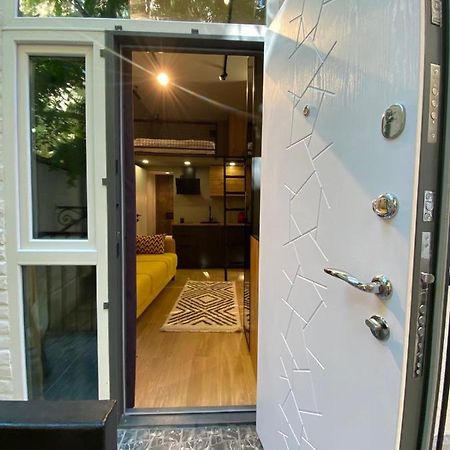 Leogrand Apartments On Filatova 12 リヴィウ エクステリア 写真